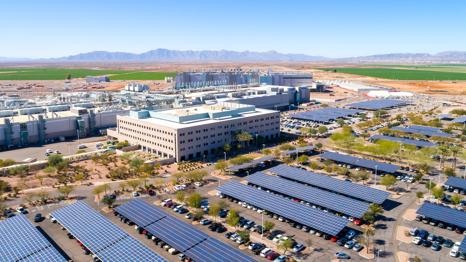 As Intel expands in Chandler, what’s making Arizona ‘semiconductor